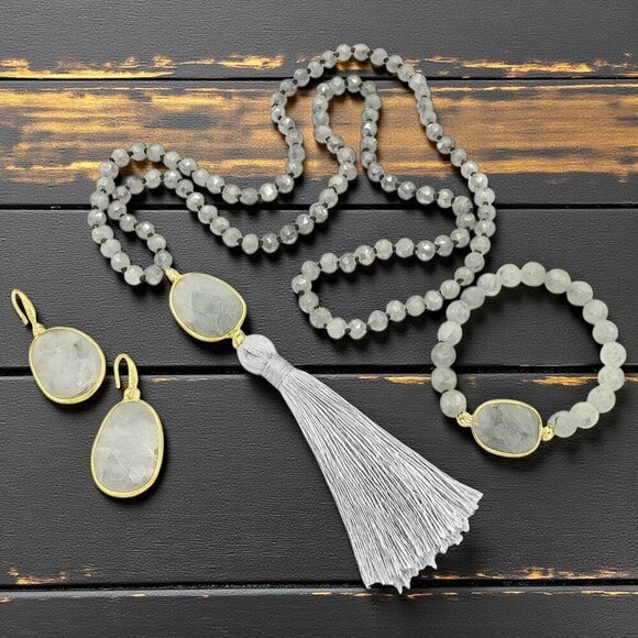 🆕️Stunning Boho Chic Jewelry Set - Genuine Prehnite Gemstones & Glass Beads ✨ - Picture 1 of 13